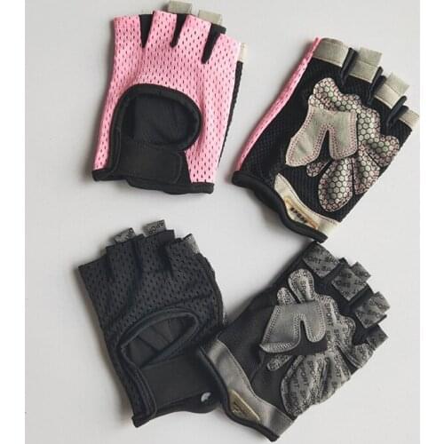 Silicone Non-Slip Anti-Sweat Cycling Gloves Unisex Half Finger Gloves Wristband Equipment Training Spinning Cycling Gym Gloves