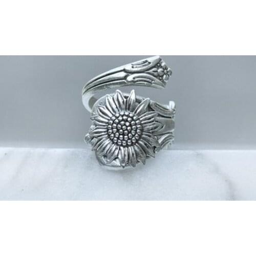 Classic Atmosphere Silver Color Sunflower Women Rings All Match Flower Ring Party Temperament Jewelry Accessories