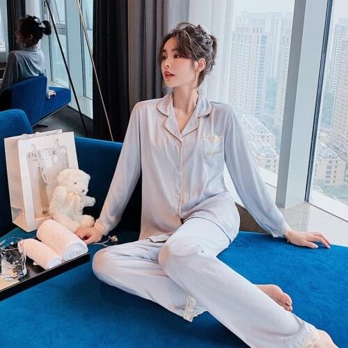 Casual Turn-down Collar 2PCS Womens Pajamas Suit Spring Autumn Ice Silk Homewear Lace Trim Sleepwear Gray Long Sleeve Nightwear