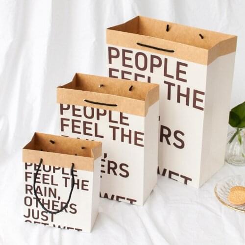 Retro Gift Bag Large-capacity Kraft Paper Clothing Bags Birthday Wedding Gifts Bag Cake Candy Box Party Favors Packaging Decor