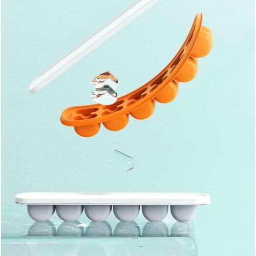 Ice Cube Maker Silicones Ice Cube Tray Forms Food Grade Ice Mold for Whiskey Cocktail With Lid Home Kitchen Bar Tools