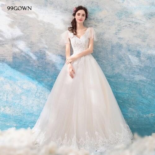 99GOWN Ivory Women Wedding Dress 2019 Luxury Long V-Neck Hand Embroidery Ruffled Short Sleeve Bridal Dress Simple