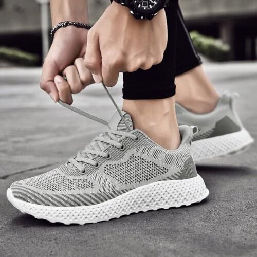 Mens sports shoes fashion spring and summer flying woven running shoes leisure shoes 2020 new versatile breathable Korean
