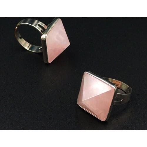 18*18mm Pink Quartz Crystal Pyramid Adjustable Ring Claded Copper Casing Of Plating Platina