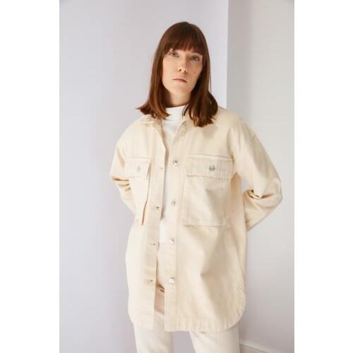 Trendyol Pocket Detail Denim Jacket TCTSS21CE0401