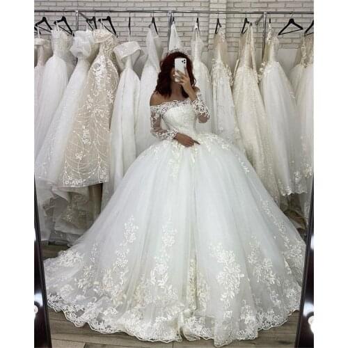 Long Sleeve Ball Gown Wedding Dresses Off The Shoulder Princess Country Bridal Gowns Lace Appliqued Plus Size robe de mariee