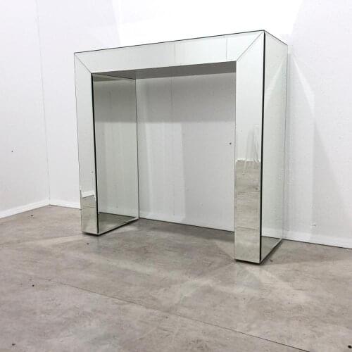 Graum Living Room Furniture