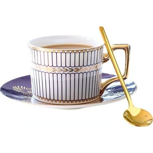 Flower Espresso Cup Set Ceramic Bone China European Luxury Coffee Cup Set Royal Eco Friendly Xicara Kitchen Dining Bar EB5BD