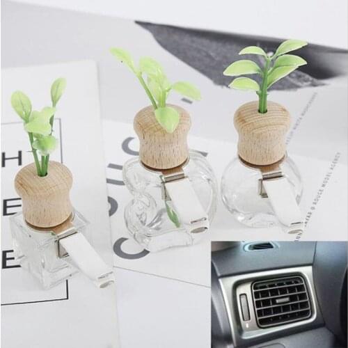 The Air Outlet Of Vehicle Car In Addition To Smell The Perfume With Empty Bottles With Essential Oils F20172152