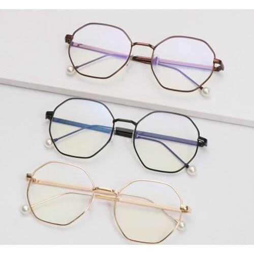 Irregular Anti-Blue Light Glasses Unisex Retro Vintage Ultra Light Polygon Pearl Metal Frame Vison Care Computer Gaming Glasses