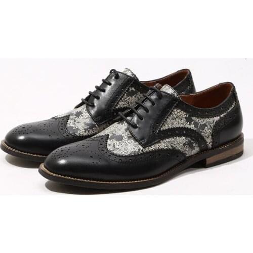 High Quality Lace up Black Derby shoes Printing shoes for men Genuine Leather Mens shoes Retro wedding Men shoes