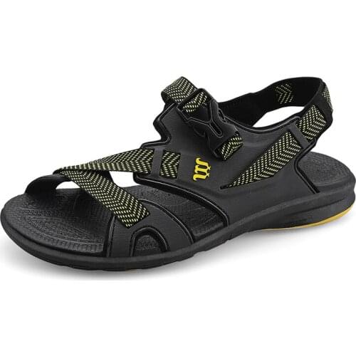 Sandals casual Korean style breathable open-toed beach shoes comfortable and light trend