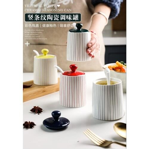 Sherry seasoning cans are combined with Nordic style dressing box ceramic seasoning can kitchen MSG salt cans in a single pack