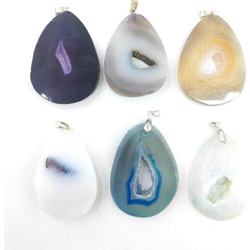 1pc Natural Stone Crystal Women Charms Jewelry Making Smooth Irregular Veins Hollow Oval Pendants for DIY Necklace Accessories
