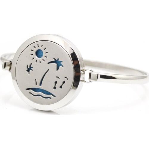 10pcs/lot New Design Stainless Steel Fashion Women Aroma Essential Oil Diffuser Perfume Locket Bracelet Bangle