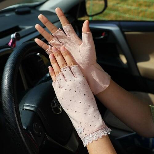 Summer Fingerless Gloves Women Half-fingered Short Sunscreen Anti-ultraviolet Ultra-thin Non-slip Cycling Finger Driving Gloves