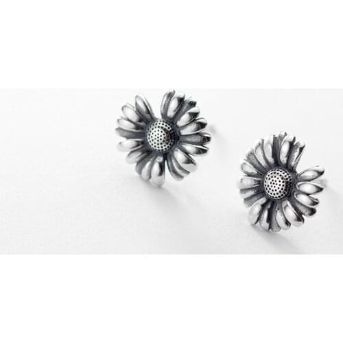 2020 New Design Vintage Daisy Flower Stud Earring for Women Wedding Jewelry Pendientes Mujer EH678