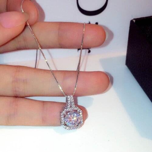 CHARLINLIOL Women's Medallions