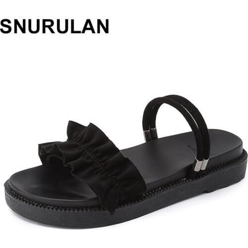SNURULAN 2020 summer new flat color pleated slippers with slides stitching outside Rome Style sandals women shoes