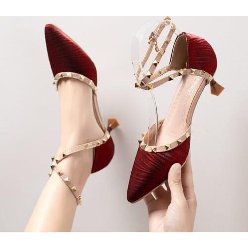 2021 Hot Womens Shoes Summer Luxury Ladies Pumps Fashion Plataforma Casual Rivets Sexy Bling High Heels