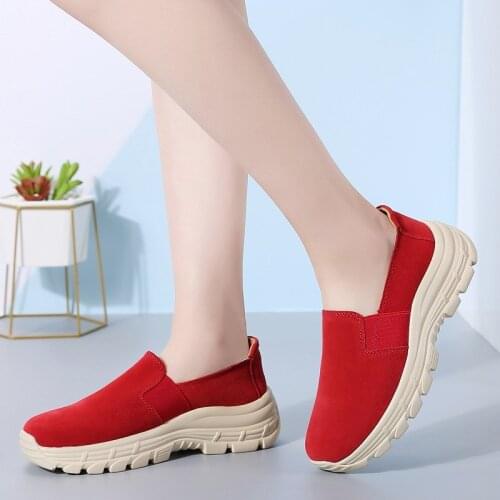 Daddy Shoes Womens Suede Sports Casual Shoes Womens Platform Shake Shoes Womens Platform Shoes Large Size Cowhide Mother