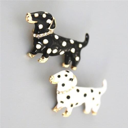 New European and American popular zinc alloy Black and white Enamel spotted dog chest fashion personality brooch female