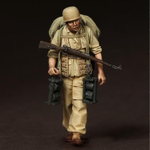 1/35 Resin Model figure GK Soldier Fallschirmjager Brigade Ramcke El Alamein WWII Military theme Unassembled and unpainted kit