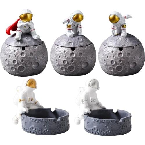 Modern Cartoon Astronaut Ashtray Ash Tray Cup Home Office Decor