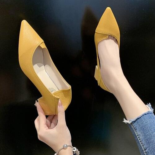 Womens shoes autumn soft leather single shoes 2020 new fashion all-match thick and pointed mid-heel high heels
