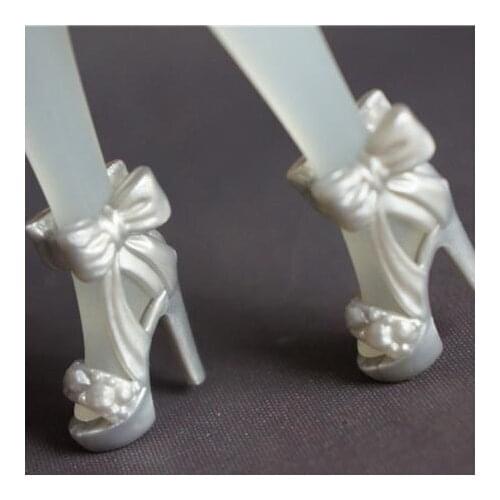 Original Doll Shoes Boots Sandals DIY Dolls Parts Black Silver Red Color Doll Decors New Quality Princess Doll Dressing Toys