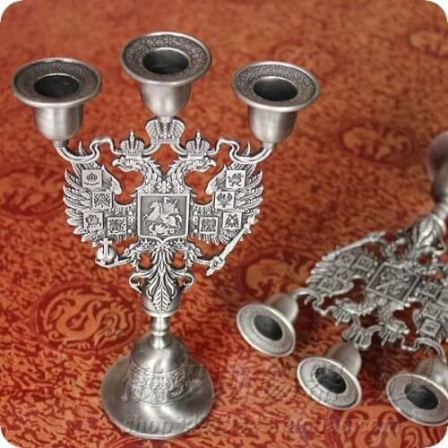 Antique Tin Color Cavalier Embossed 3 Arm Candelabra Retio Candle Stand Decorations Metal Candlesticks Candle Holder ZT074t