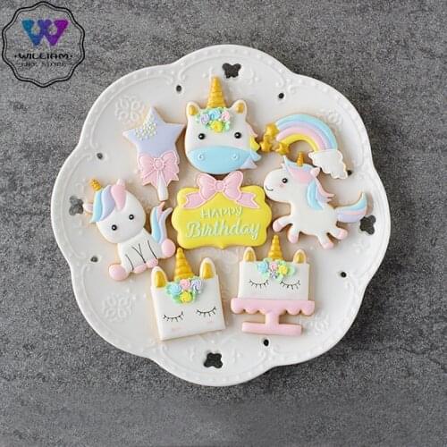 8pcs/set Cute Innovative Unicorn Cookie Cutter DIY Fondant Chocolate Cake Embossing Stencil Mold Biscuit Mold Baking Tool