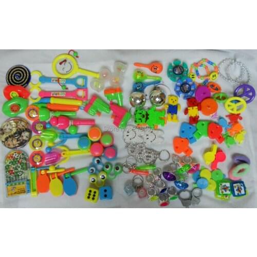 MEGA DELUXE TOY ASSORTMENT (250 PIECES) PINATA LOOT BAG FILLERS LUCKY Novelty Birthday Party Favors Gift Toy Prize carnival