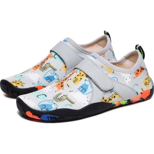 Childrens Water Shoes Breathable Beach Sandals Boys Girls Quick Dry Aqua Shoes for Kids Antiskid Barefoot Swimming shoe Summer