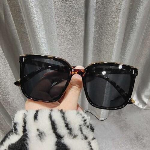 2021 Classic Vintage Square Sunglasses Women Oversized Sunglasses Women Men Retro Black Luxury Sun Glasses Goggle Oculos UV400