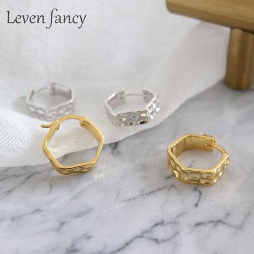 Female Irregular 925 Sterling Silver Hexagonal Embossed Hammered Hoop Earrings Women Gold Huggie Hoops S925 Earring
