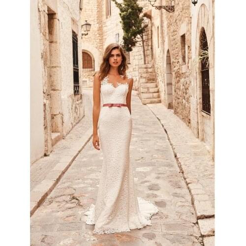 Ivory Lace Floor-Length Sleeveless Mermaid.Trumpet Wedding Dresses Sweep Brush Train Bridal Gowns Custom Made