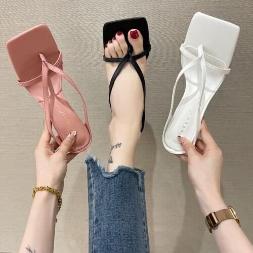 2021 Fashion Square Toe Strappy High Heels Shoes Women Slippers Leather Luxury Designer Ladies Street Beach Sandals Slides Shoes