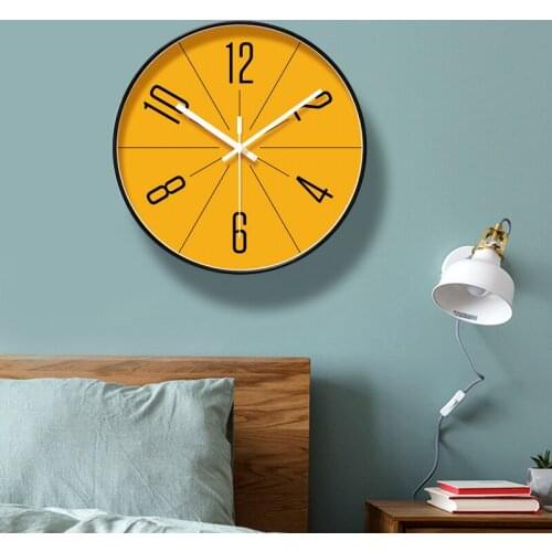 Round Creative Mute Modern Design Large Wall Clock Clocks for Home Kitchen Living Room Decor Battery Operated Silent