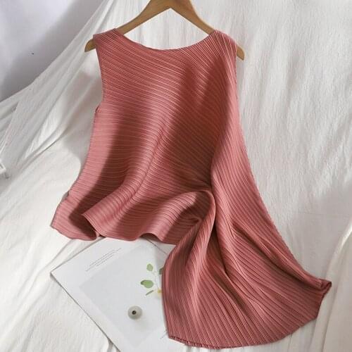 2021 Summer Chic Fashion Tanks Women New Korean Style Female Solid Wild Sleeveless Irregular Pleated Tops Elegant Women Vest