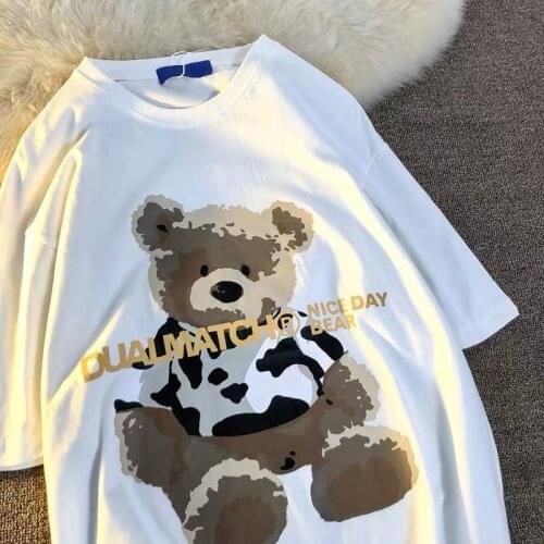 Retro Hug Bear Short-sleeved T-shirt Female 2021 New Summer Harajuku Style Couple Loose Half-sleeved Top Streetwear Women Top