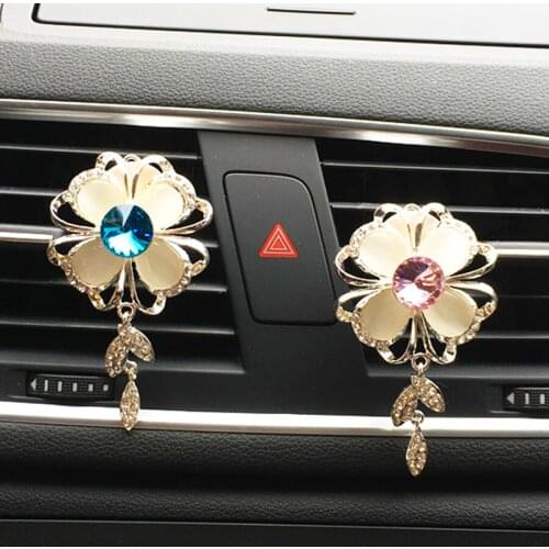 Crystal Flower Car Air Conditioning Perfume Decoration Metal Wuyehua women Car Air Freshener Car Interior Accessories
