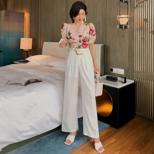 New arrival korean style fashion sets for women summer elegant vintage print sweet puff sleeve v-neck two piece set top and pant