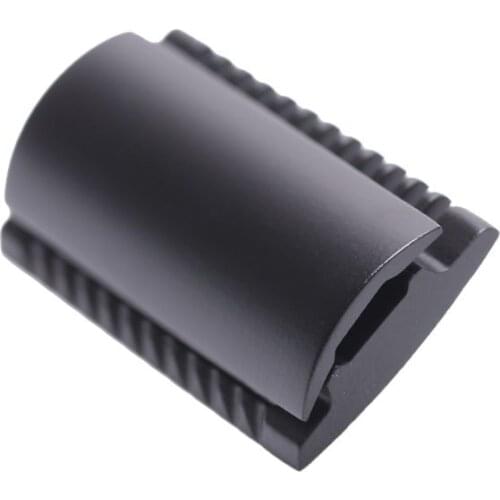 "The "FLIPSIDE by Yaqi" A Dual Comb Dual Aggression Level Razor Head In Black