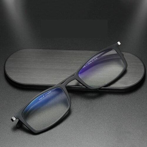 Ultra-thin portable reading glasses HD Anti-fatigue TR90 light design anti-blue light reading glasses for men and women 1.0To4.0