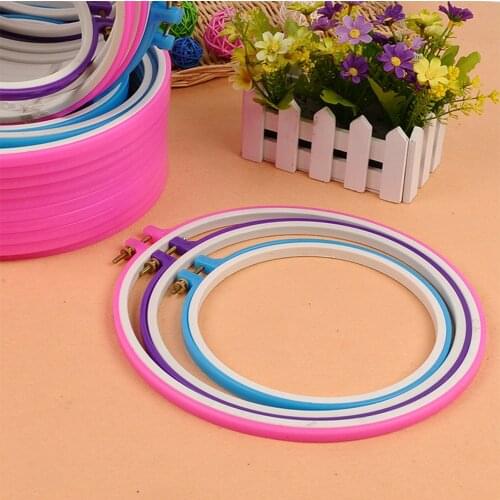 1pc Random color Cross Stitch Circle Set DIY Craft Machine Embroidery Hoops Round Loop Hand Plastic Hoop Ring Sewing Frame Kit