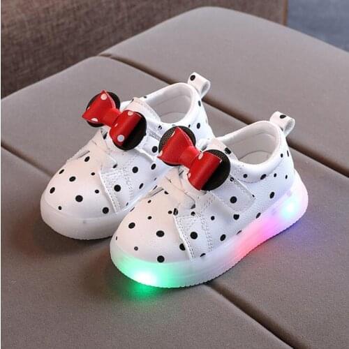 Disney Kids LED Luminous Shoes Minnie Mouse Children Sneakers for Girls Light Up Trainers ChildrenS sports Shoes 1 2 3 4 5 6 Y
