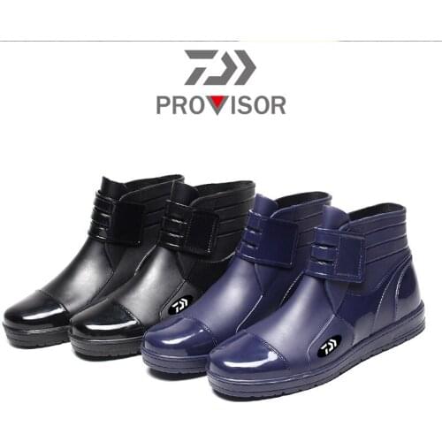 Daiwa 2020 Mens Waterproof Fishing Rain Boots Outdoor Mountaineering Rain Boots Solid Color Fashion Daiwa Fishing Shoes