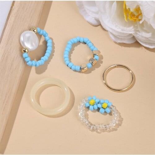 5 Pcs/Set Trendy Bohemian Gold Color Metal White Acrylic Blue Glass Beads Handmade Beaded Weave Flower Rings Set For Women Gifts
