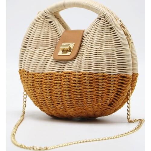 Bohemian Womens Crossbody Bags Summer Straw Beach Bag Round Flap Lock Chain Female Handbags Luxury Designer Shopper Purse